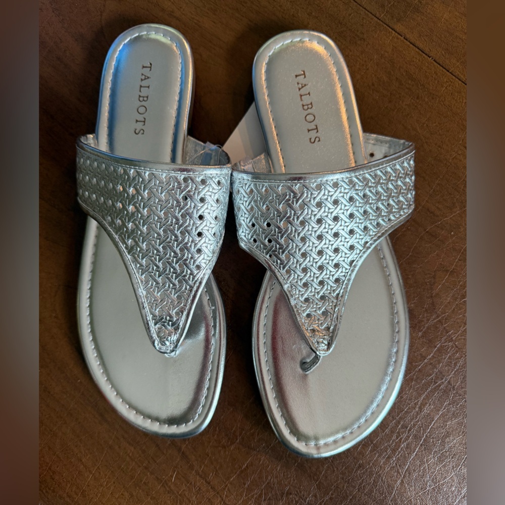 NWT Talbots Metallic Silver Woven Sandals SZ 9 Never Worn - Picture 11 of 12
